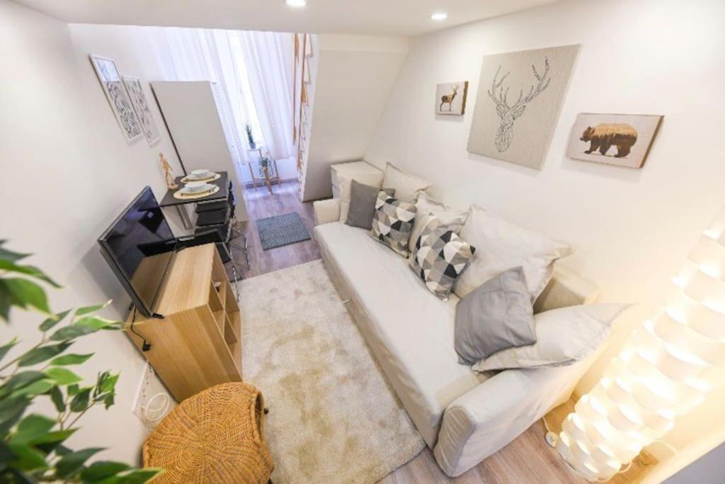 1 Bedroom Flat In Nyar Str., Central Budapest Eksteriør bilde